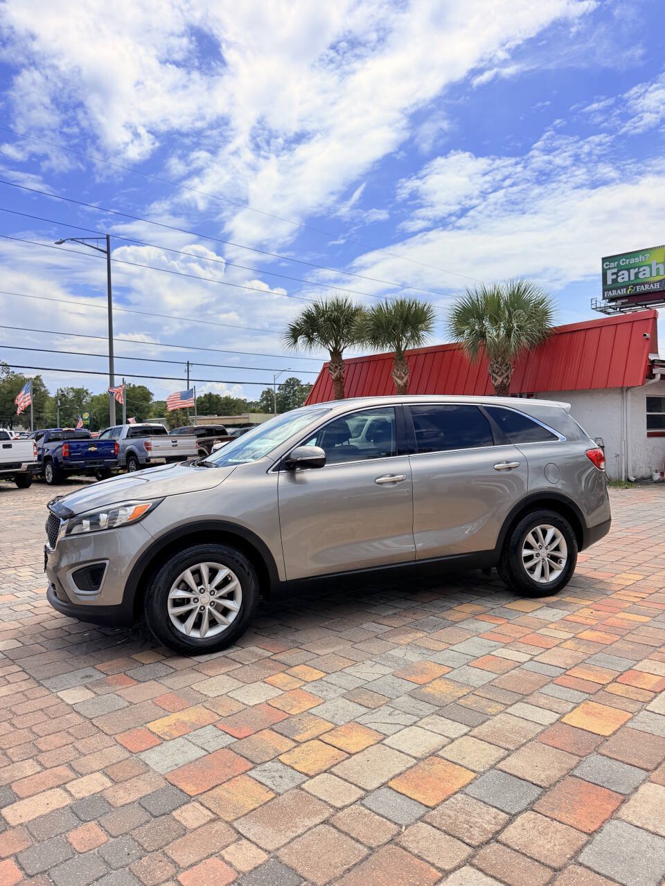 Used 2017 Kia Sorento L FWD image 11