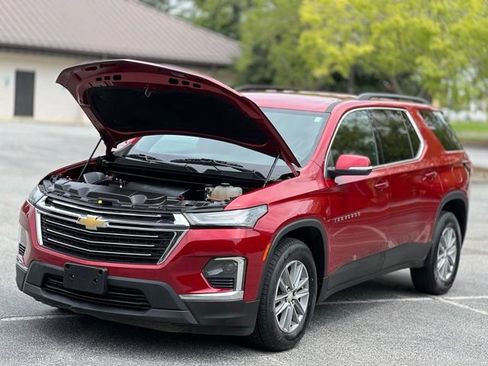 Used 2023 Chevrolet Traverse LT AWD/4WD image 43