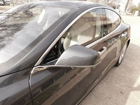 Used 2015 Tesla Model S 60 image 14