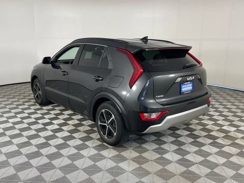 Used 2024 Kia Niro EX FWD image 19