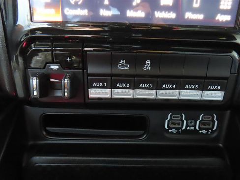 Used 2022 RAM 1500 TRX AWD/4WD image 31
