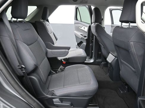 New 2025 Ford Explorer Active image 10