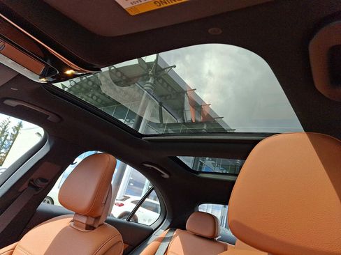 Certified 2023 Mercedes-Benz C 300 4MATIC Sedan image 11