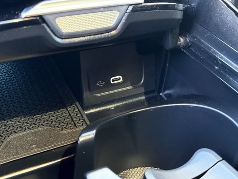 Used 2024 Mercedes-Benz CLE 300 4MATIC Coupe image 29