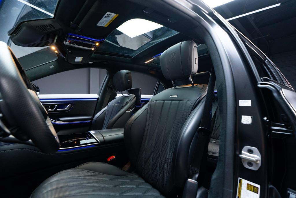 Used 2024 Mercedes-Benz S 63 AMG S image 23