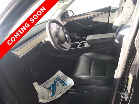 Used 2023 Tesla Model Y Long Range AWD/4WD image 6