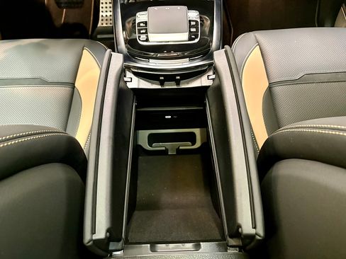 New 2027 Mercedes-Benz G 63 AMG 4MATIC image 36