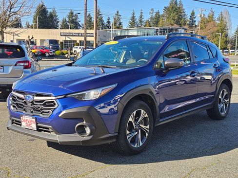 Used 2024 Subaru Crosstrek 2.0i Premium image 3