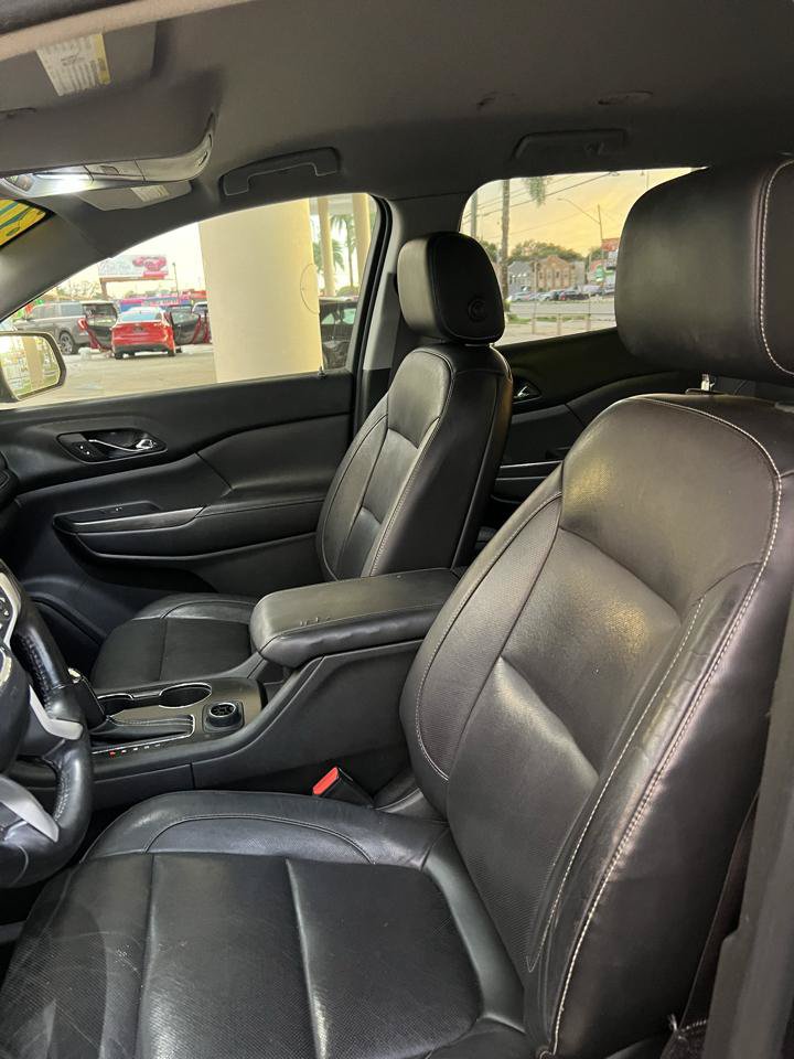 Used 2018 GMC Acadia SLT FWD image 13