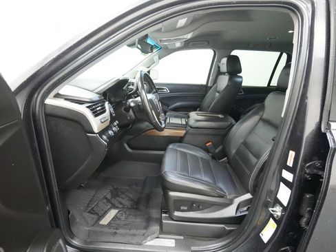 Used 2018 GMC Yukon Denali AWD/4WD image 16