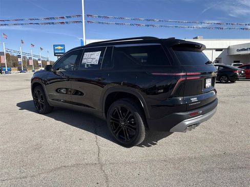New 2026 Chevrolet Traverse LT w/ Driver Confidence Package image 3