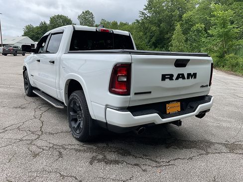 Used 2025 RAM 1500 Big Horn AWD/4WD image 5