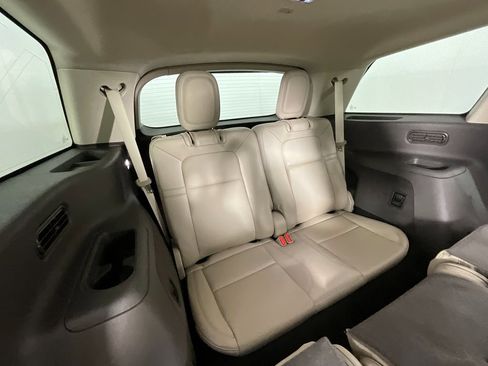 Certified 2023 Lincoln Aviator 2WD image 24