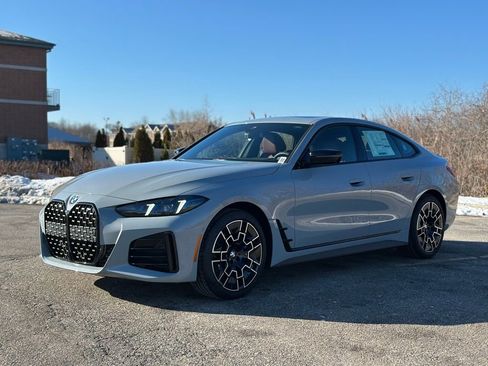 New 2026 BMW 430i xDrive w/ M Sport Package image 3