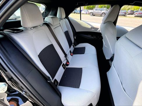 Used 2024 Toyota Corolla SE w/ SE Package image 20