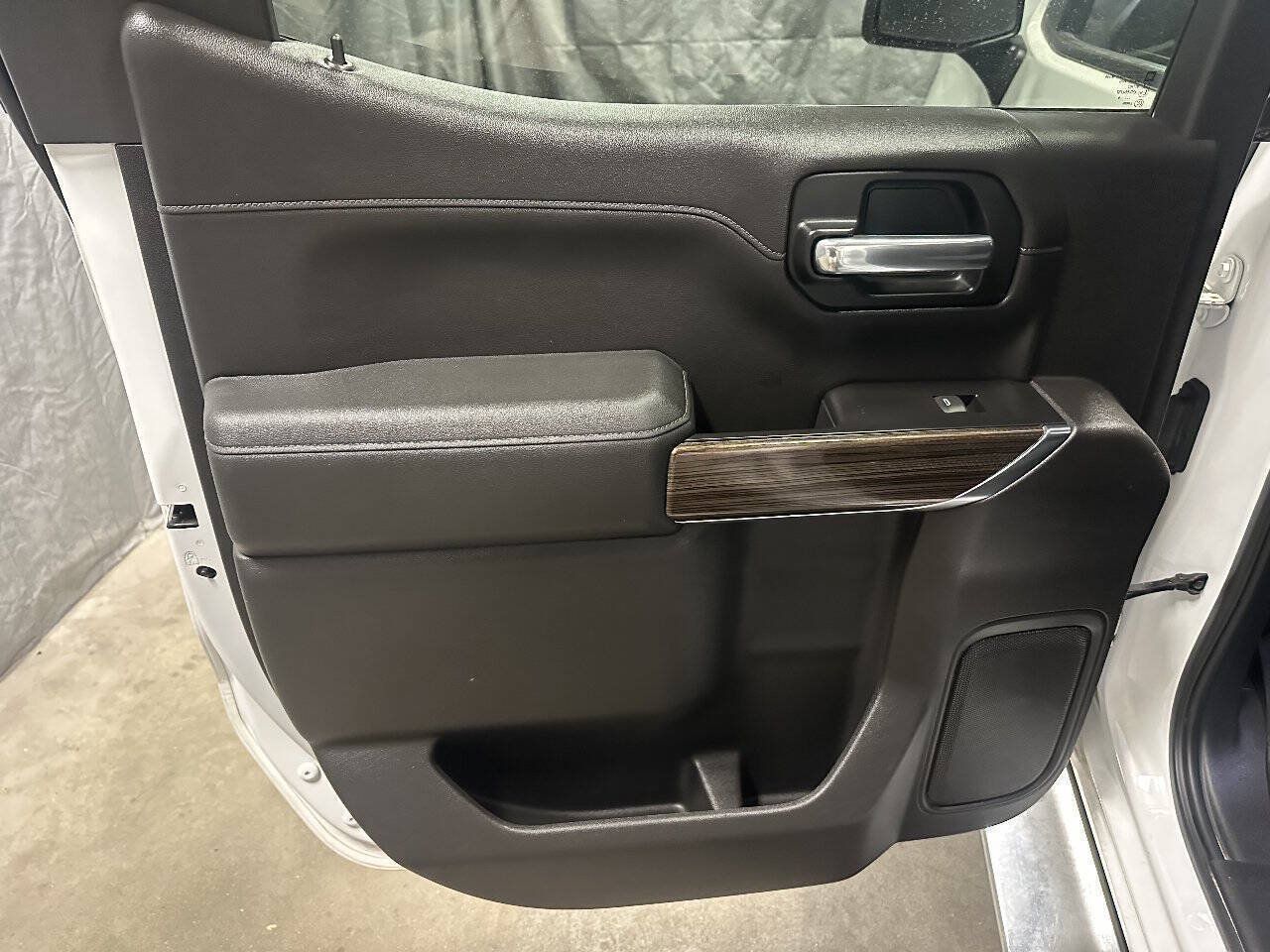 Used 2019 Chevrolet Silverado 1500 RST w/ All-Star Edition AWD/4WD image 11