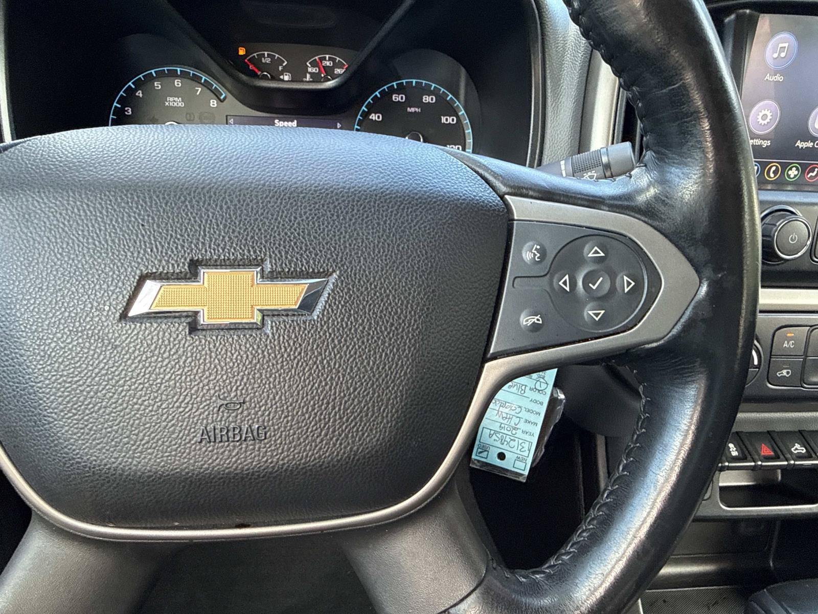 Used 2019 Chevrolet Colorado Z71 AWD/4WD image 16
