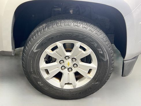 Used 2019 Chevrolet Colorado LT w/ LT Convenience Package image 11