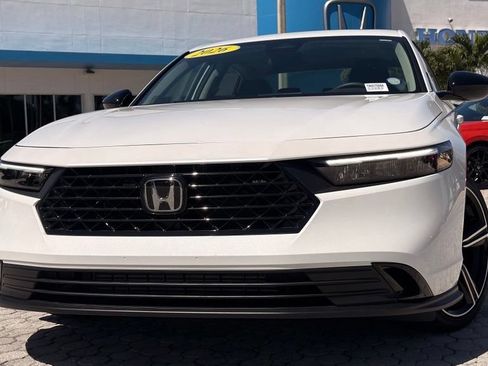 Used 2026 Honda Accord SE image 2