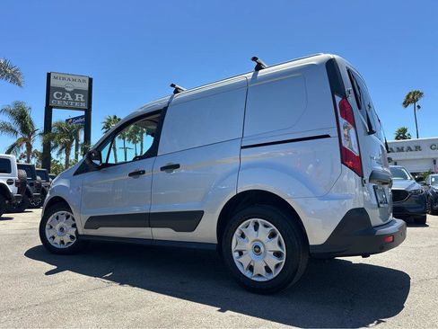 Used 2017 Ford Transit Connect XLT FWD image 3