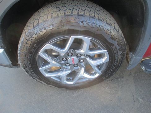 Used 2024 GMC Sierra 1500 SLT w/ SLT Premium Plus Package image 13