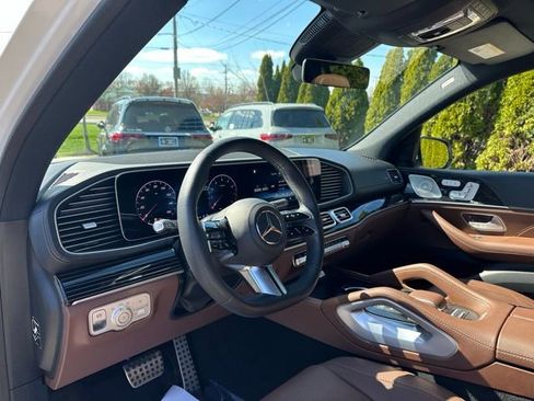 Certified 2024 Mercedes-Benz GLS 450 4MATIC image 18