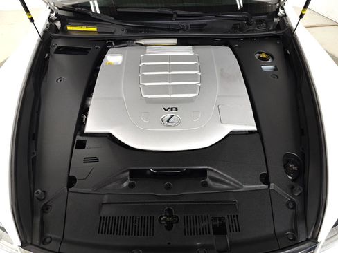 Used 2015 Lexus LS 460 AWD w/ F Sport Package image 40