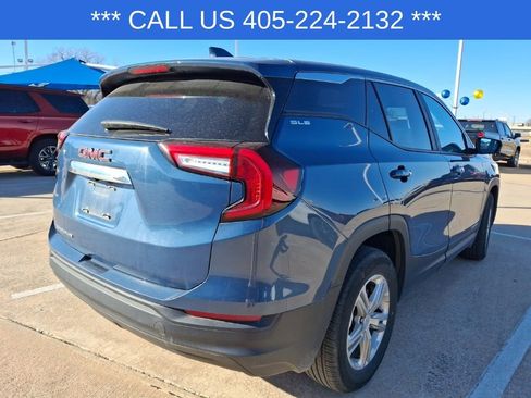 Used 2024 GMC Terrain SLE image 21