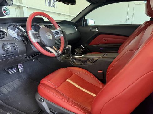 Used 2010 Ford Mustang GT RWD image 19