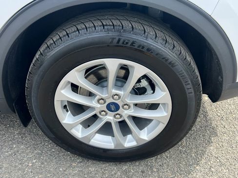 Used 2020 Ford Escape SE FWD image 11