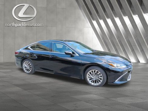 Used 2024 Lexus ES 350 w/ Technology Package FWD image 5