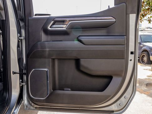 Used 2024 Chevrolet Silverado 1500 LTZ w/ LTZ Premium Package image 34