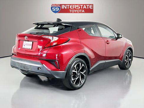 Used 2019 Toyota C-HR XLE FWD image 7