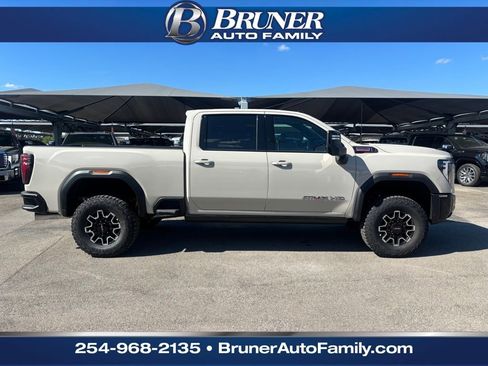 New 2026 GMC Sierra 2500 AT4X image 4