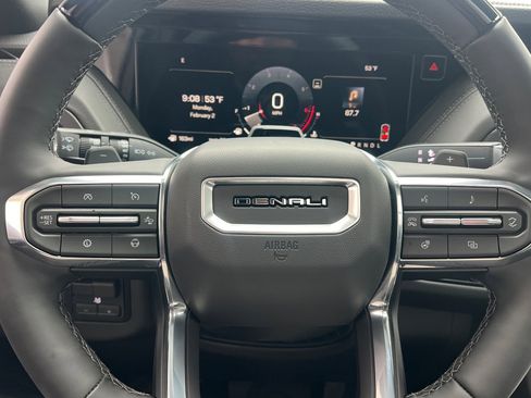 New 2026 GMC Yukon XL Denali w/ Denali Reserve Package image 25