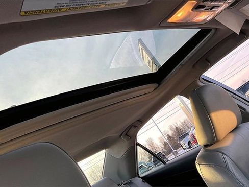 Used 2013 Toyota Camry XLE image 27