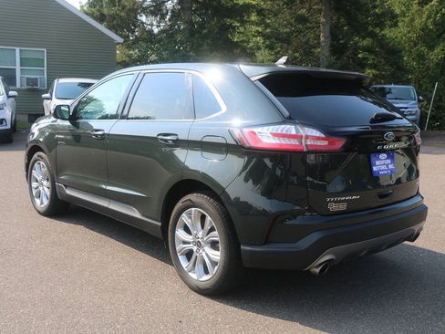 Used 2024 Ford Edge Titanium AWD/4WD image 3