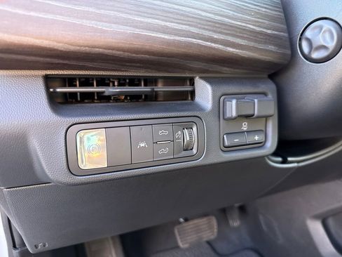 Used 2026 GMC Sierra EV Denali AWD/4WD image 21