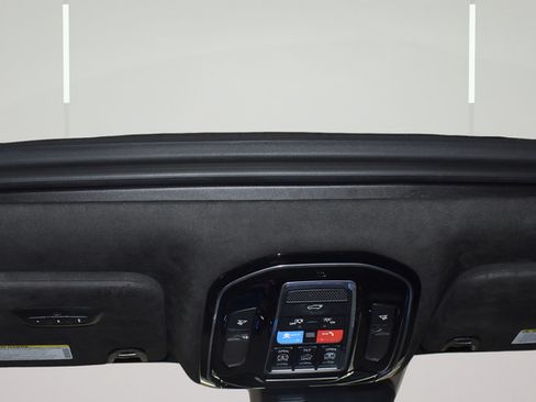 Used 2022 Jeep Grand Wagoneer Series II AWD/4WD image 30
