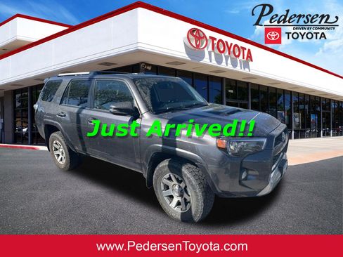Used 2016 Toyota 4Runner Trail Premium w/ Convenience Package AWD/4WD image 1