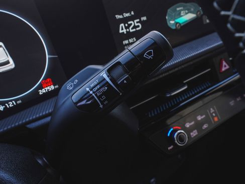 Used 2023 Kia EV6 GT-Line w/ GT-Line White Seat Package image 27