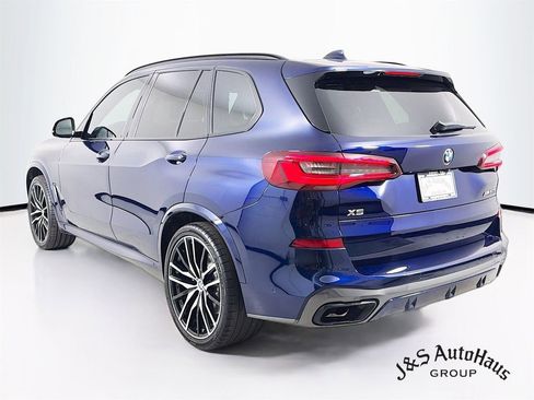 Used 2022 BMW X5 M50i w/ Executive Package image 5