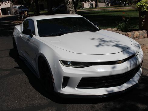 Used 2017 Chevrolet Camaro LT RWD image 45