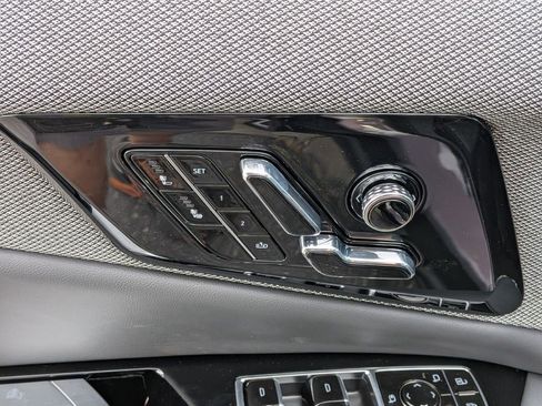 New 2026 Cadillac Optiq Luxury 1 image 19