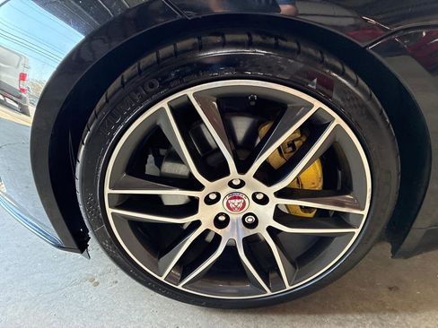 Used 2020 Jaguar F-TYPE Convertible image 16