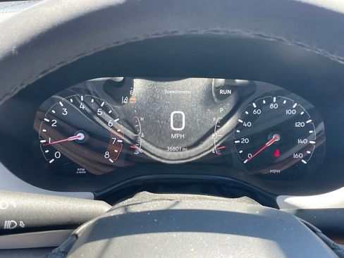 Used 2025 Jeep Compass Limited image 4