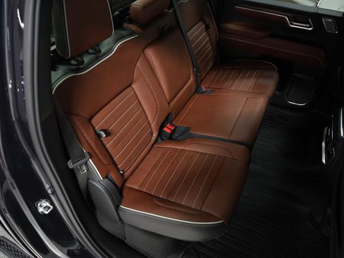 New 2026 GMC Sierra 2500 Denali Ultimate image 15