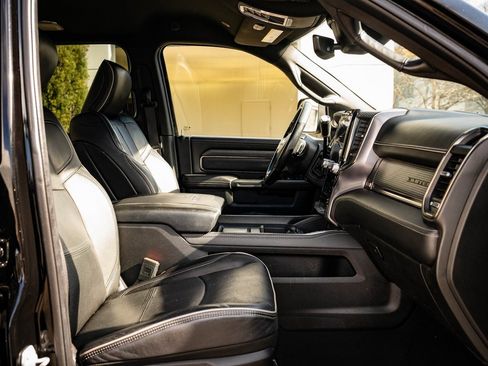 Used 2020 RAM 2500 Limited image 25