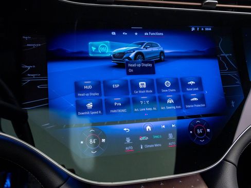 Used 2023 Mercedes-Benz EQS 580 4MATIC SUV image 36