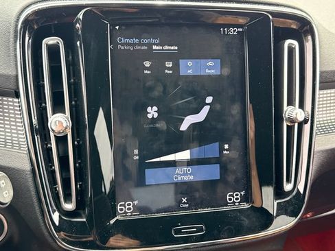 Used 2019 Volvo XC40 T5 R-Design AWD/4WD image 30